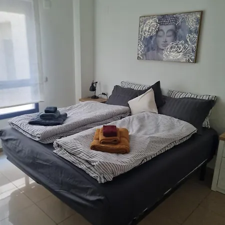 Ap Skerup Cerca Playa * קלפה